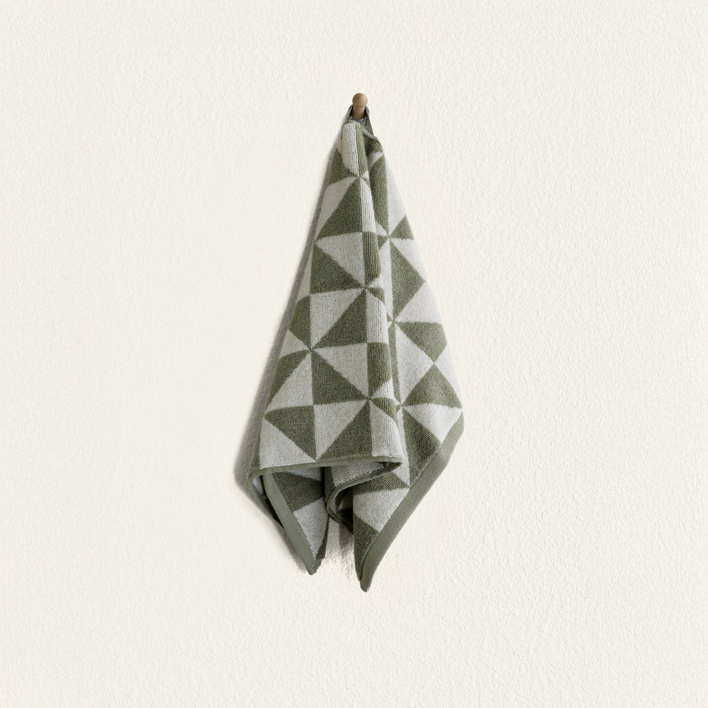 Italic Umbra Towels – 100% Australian Cotton, 600 GSM | Sage & Ecru | Sets from 2 to 12