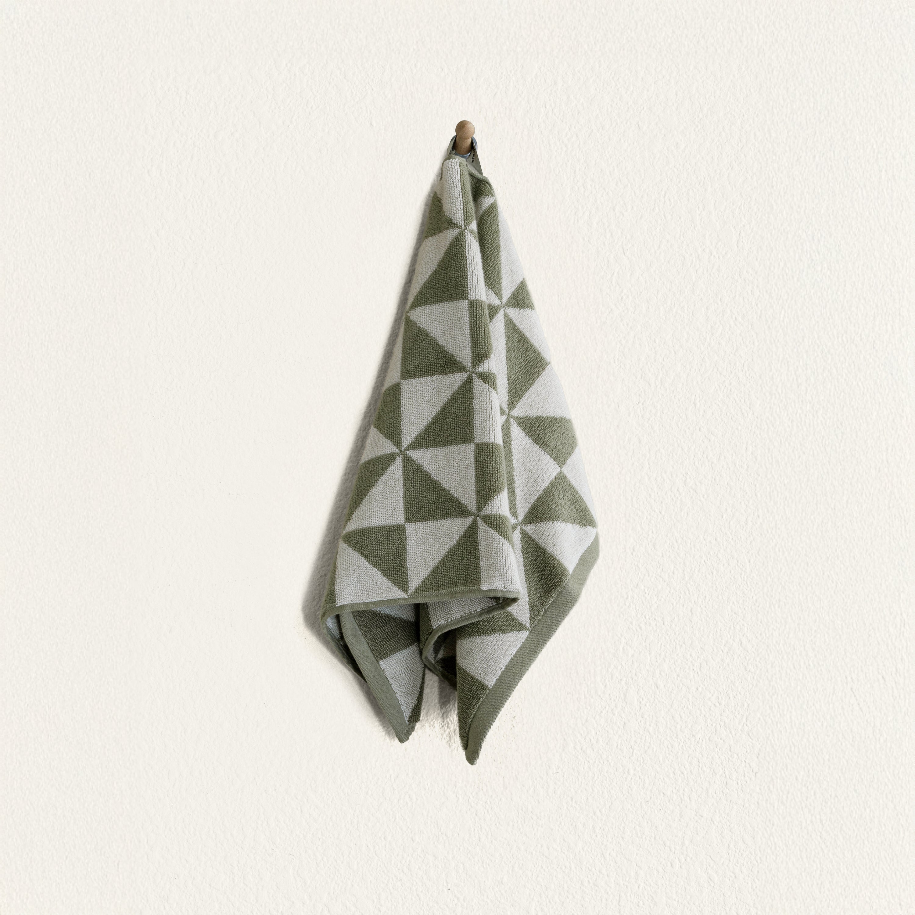 Italic Umbra Towels – 100% Australian Cotton, 600 GSM | Sage & Ecru | Sets from 2 to 12