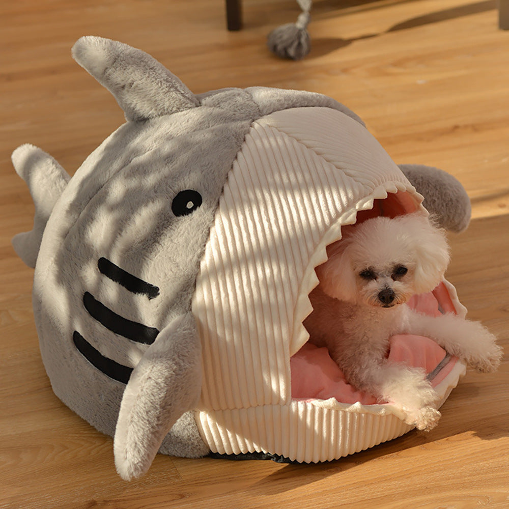 Shark Pet Nest – Cozy Semi-Closed Cat & Dog Bed with Mat