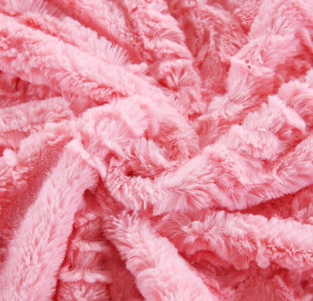 DaDa Bedding Rose Buds Blushing Pink Faux Fur Sherpa Throw Blanket
