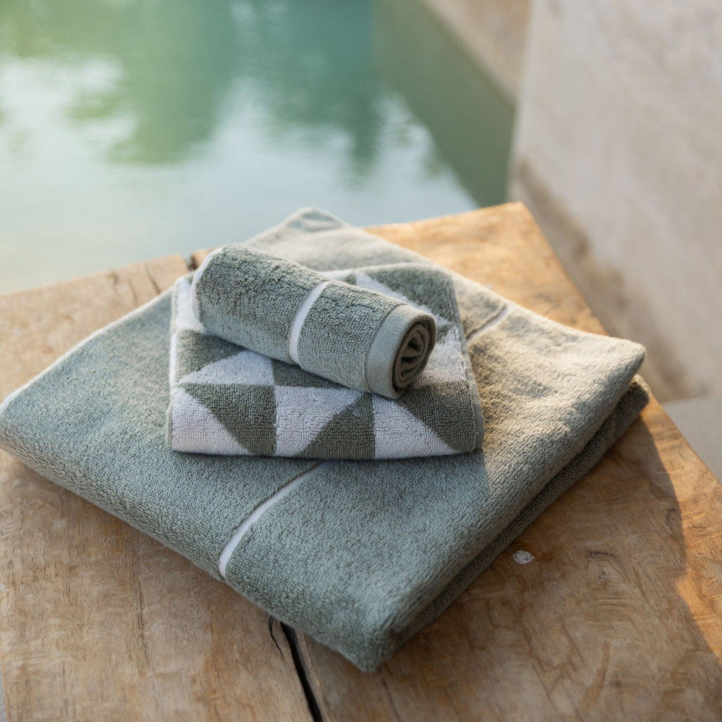 Italic Umbra Towels – 100% Australian Cotton, 600 GSM | Sage & Ecru | Sets from 2 to 12