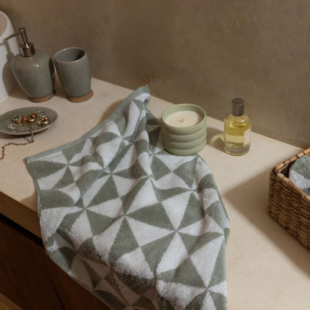 Italic Umbra Towels – 100% Australian Cotton, 600 GSM | Sage & Ecru | Sets from 2 to 12